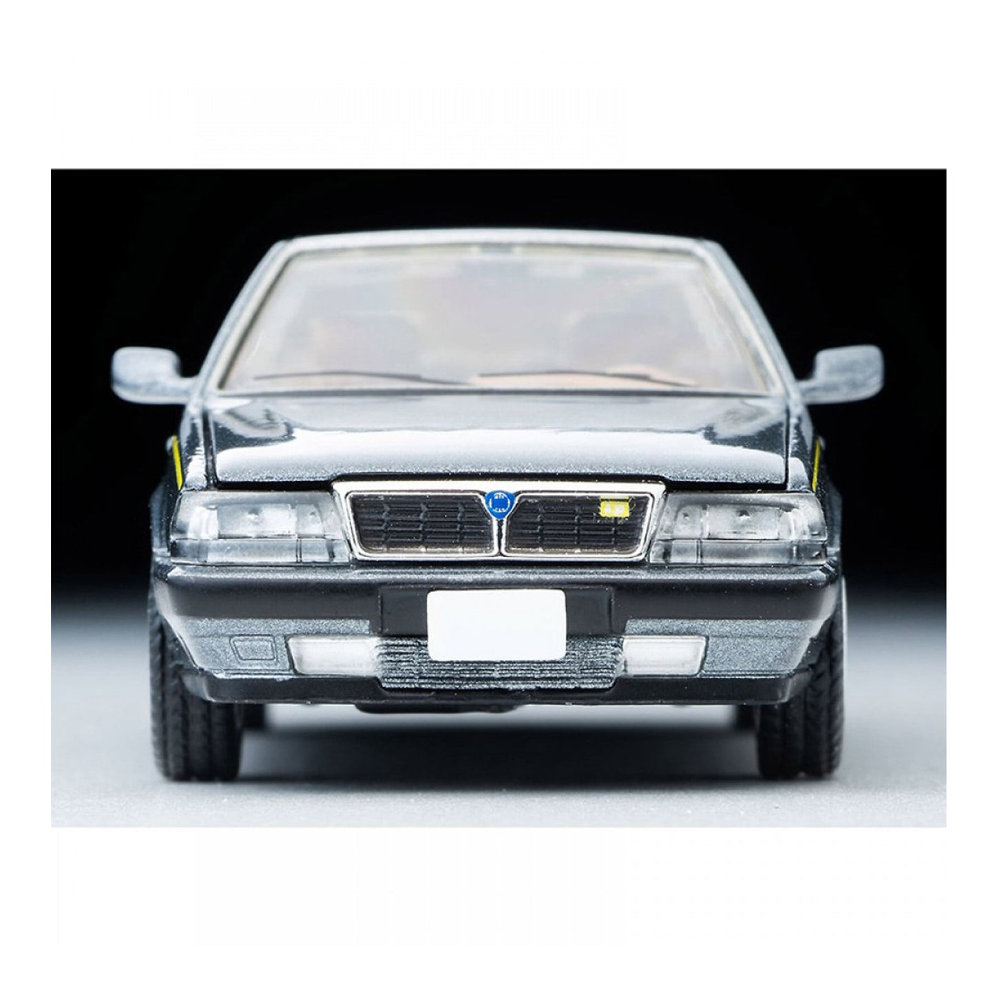 Lancia Thema 8.32 Phase II [LV-N275b]